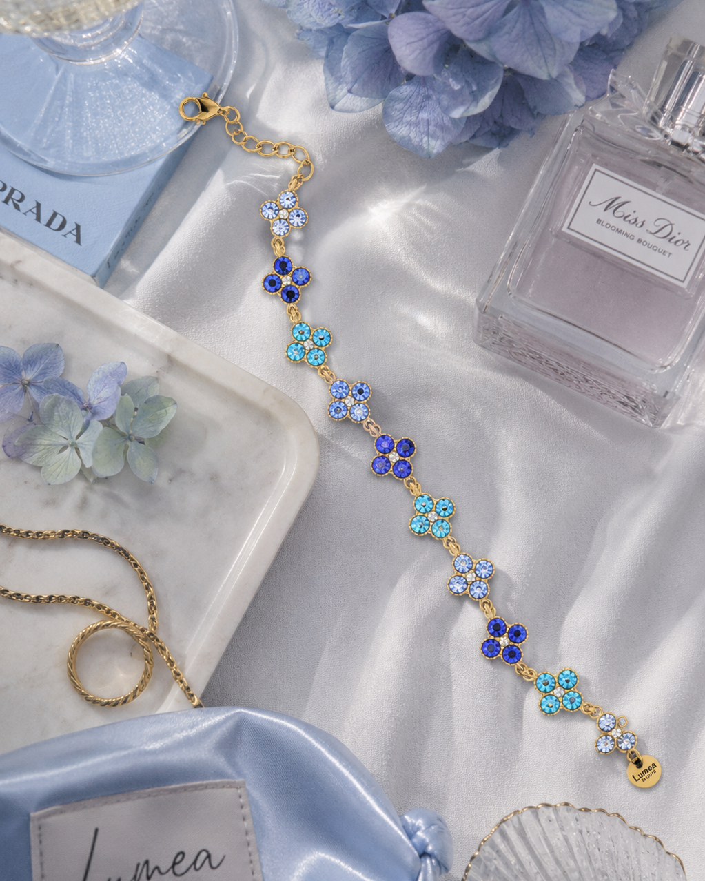 Collier Flora vert, bleu , blanc, rose, marron orange.